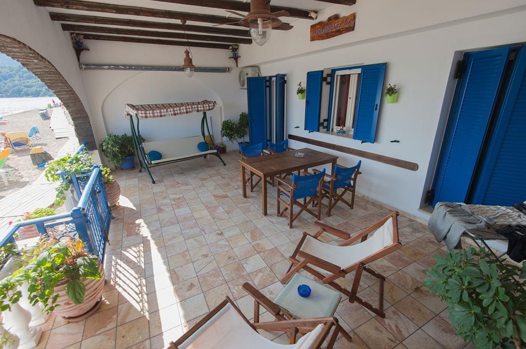 Sweet Memories Beach Houses Mesongí Exterior photo